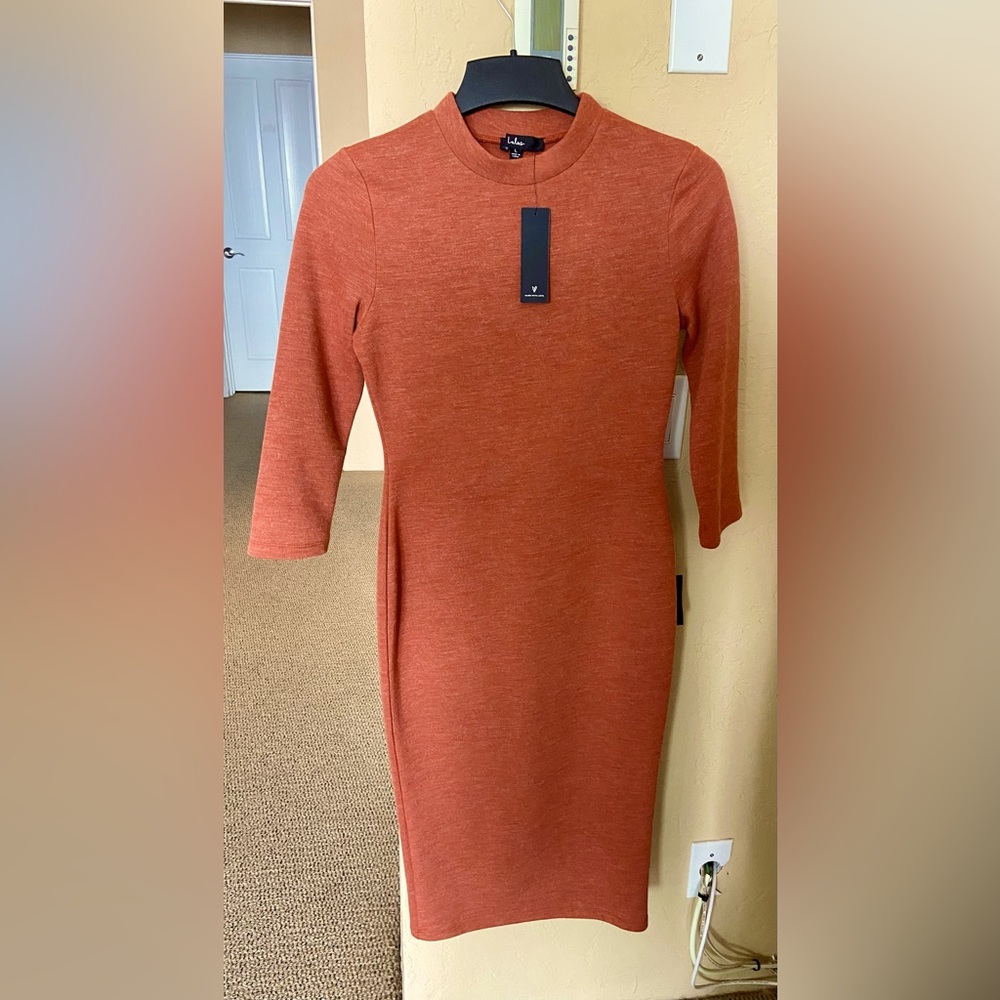 Lulu’s orange dress